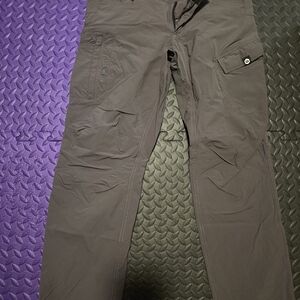 Stylish Women's Straight Leg Jeans in Dark Gray